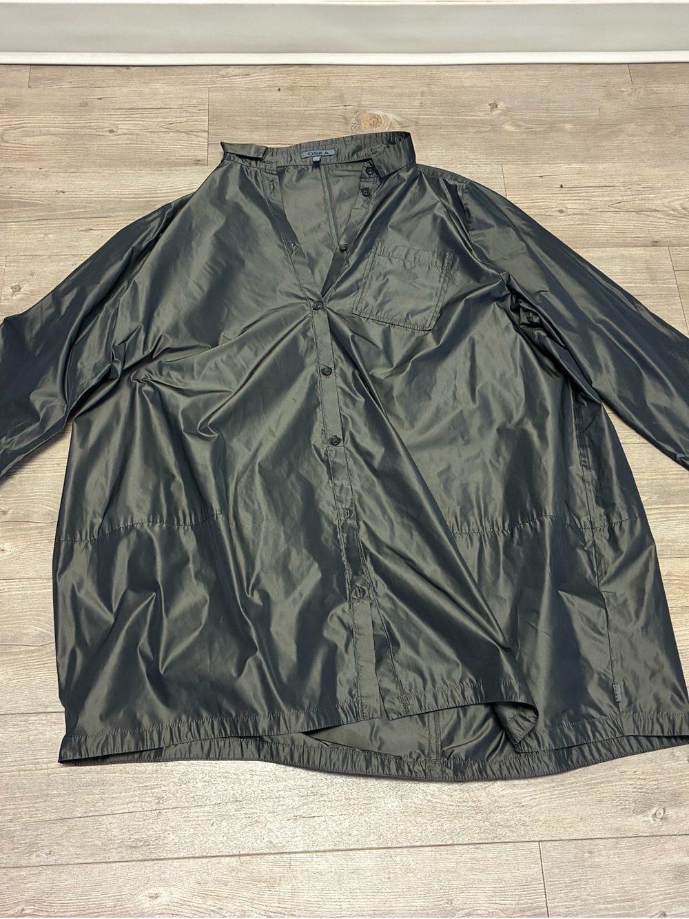 OSKA Black Nylon Windbreaker Jacket Womens Size 4 Oversized Collared